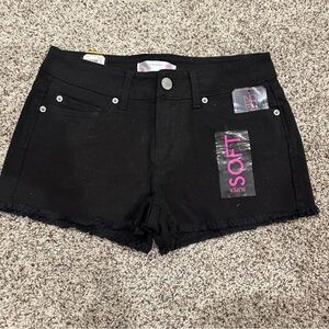 No Boundaries Black Mid Rise Shorts